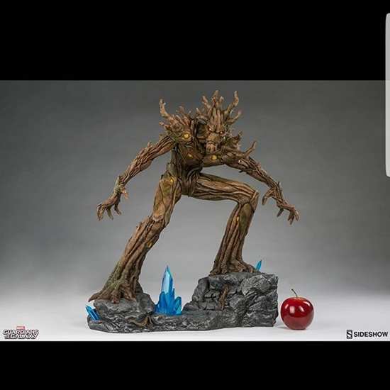 Picture of Sideshow Exclusive Guardians of the Galaxy Groot with Exclusive Swap Out Attack Tree Arm